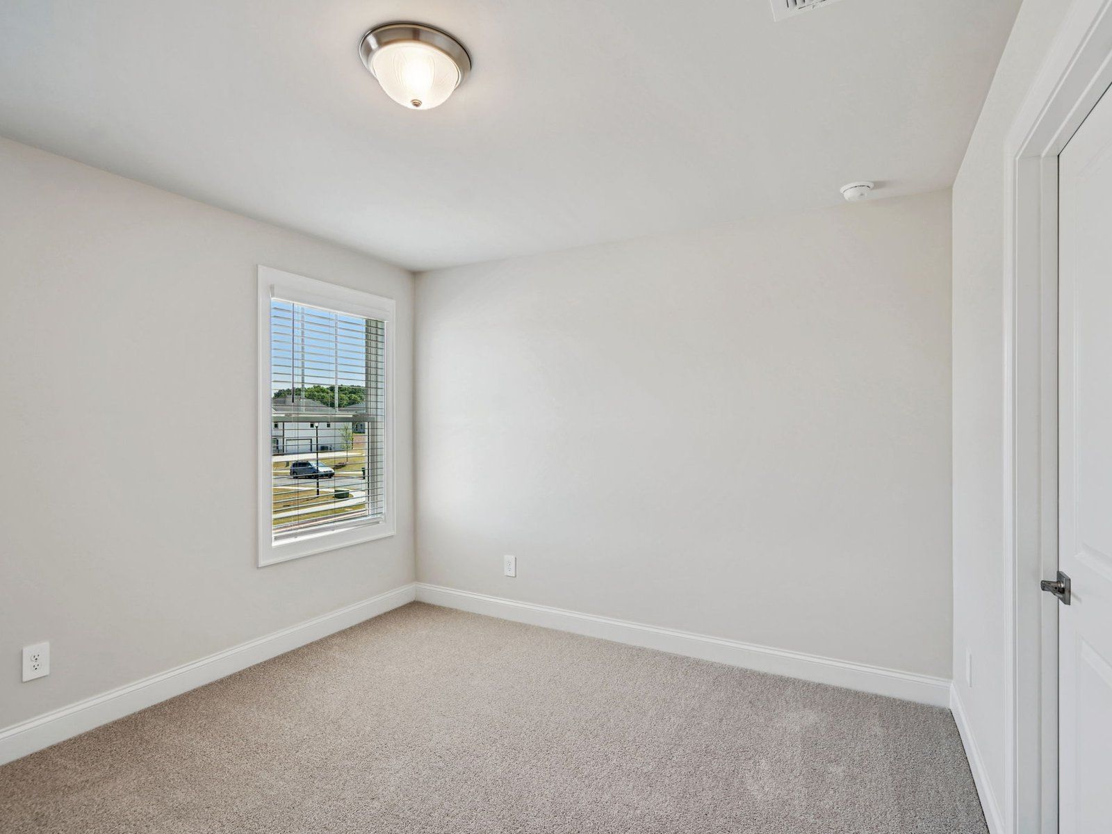 The Taylorsville floorplan with the Elegant Minimalism Linen interior package modeled at River Pointe.