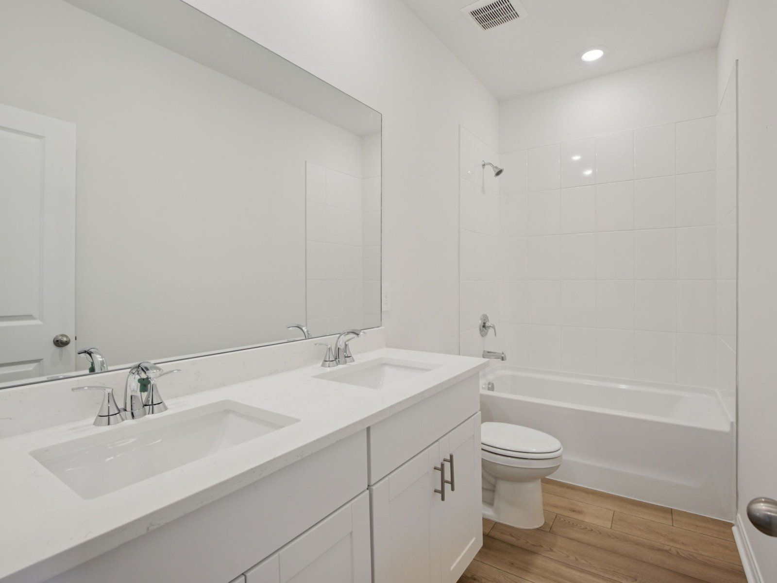 Upstairs Bathroom