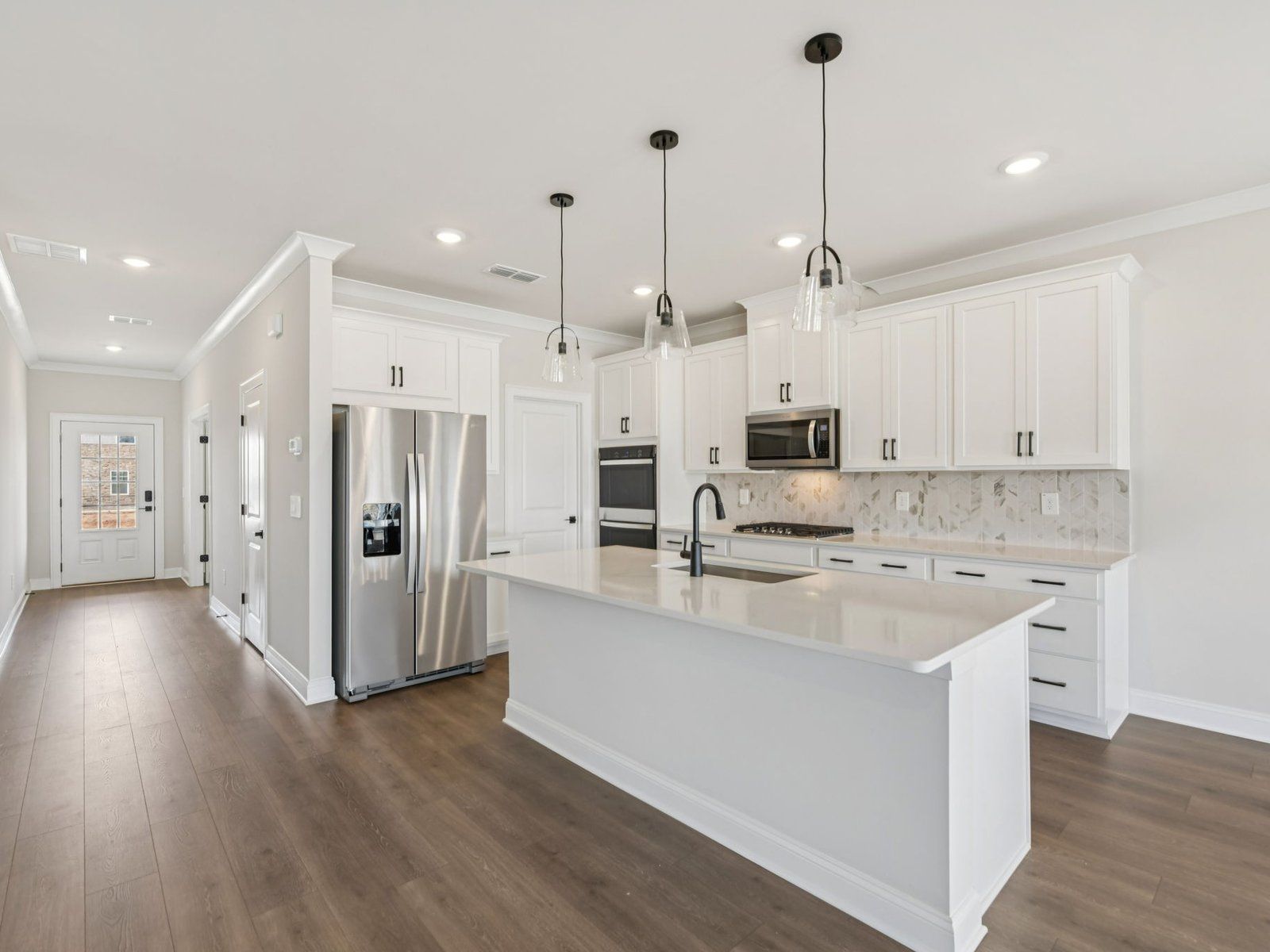 The Johnson floorplan with the Relaxed Transitional Linen interior package modeled at River Pointe.