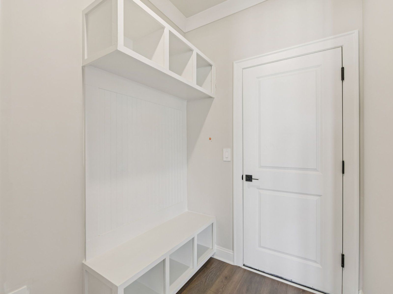 The Johnson floorplan with the Relaxed Transitional Linen interior package modeled at River Pointe.