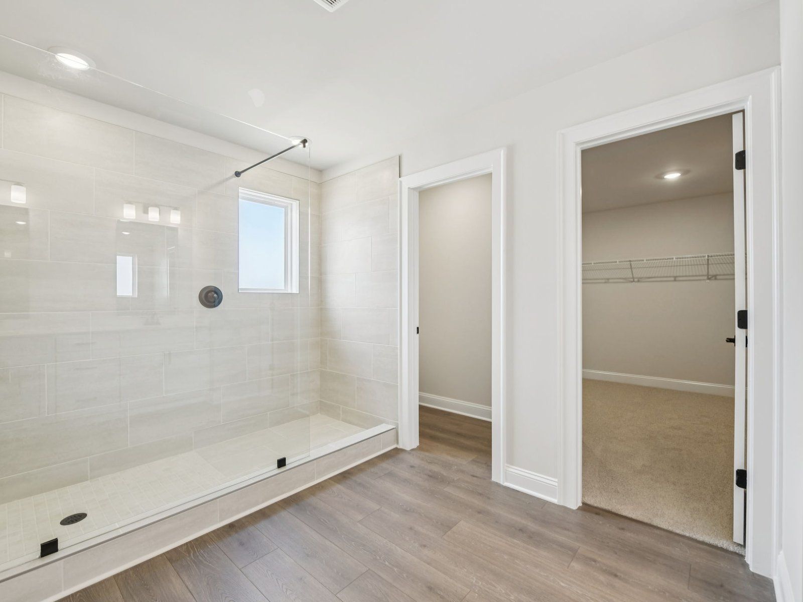 The Johnson floorplan with the Relaxed Transitional Linen interior package modeled at River Pointe.