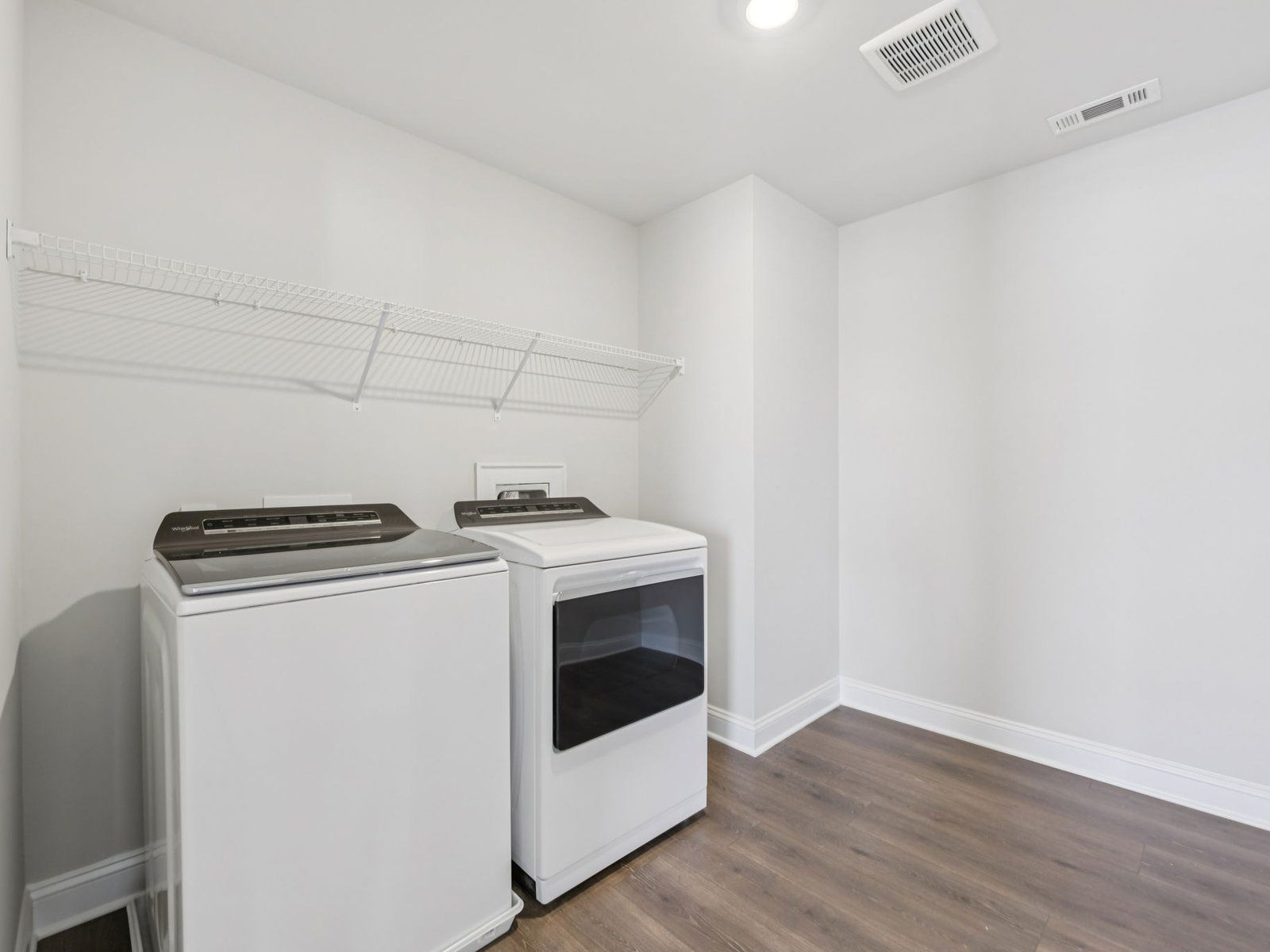 The Johnson floorplan with the Relaxed Transitional Linen interior package modeled at River Pointe.