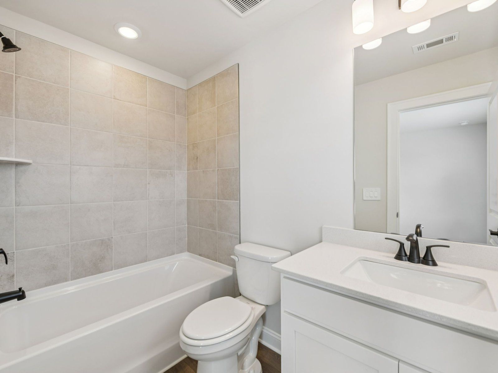 The Johnson floorplan with the Relaxed Transitional Linen interior package modeled at River Pointe.