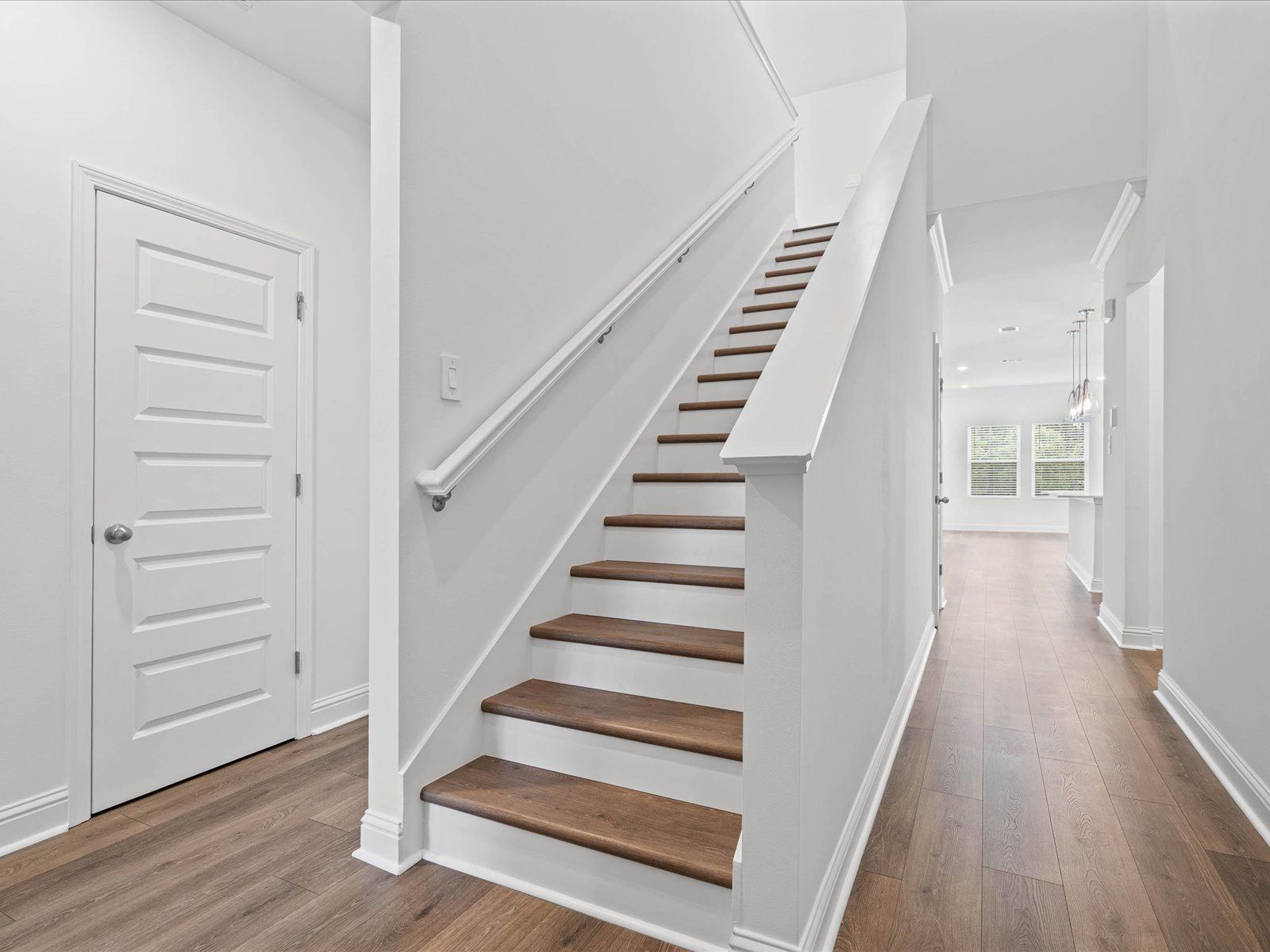 Foyer in the Carolina floorplan at a Meritage Homes community in Ocean Springs, MS.
