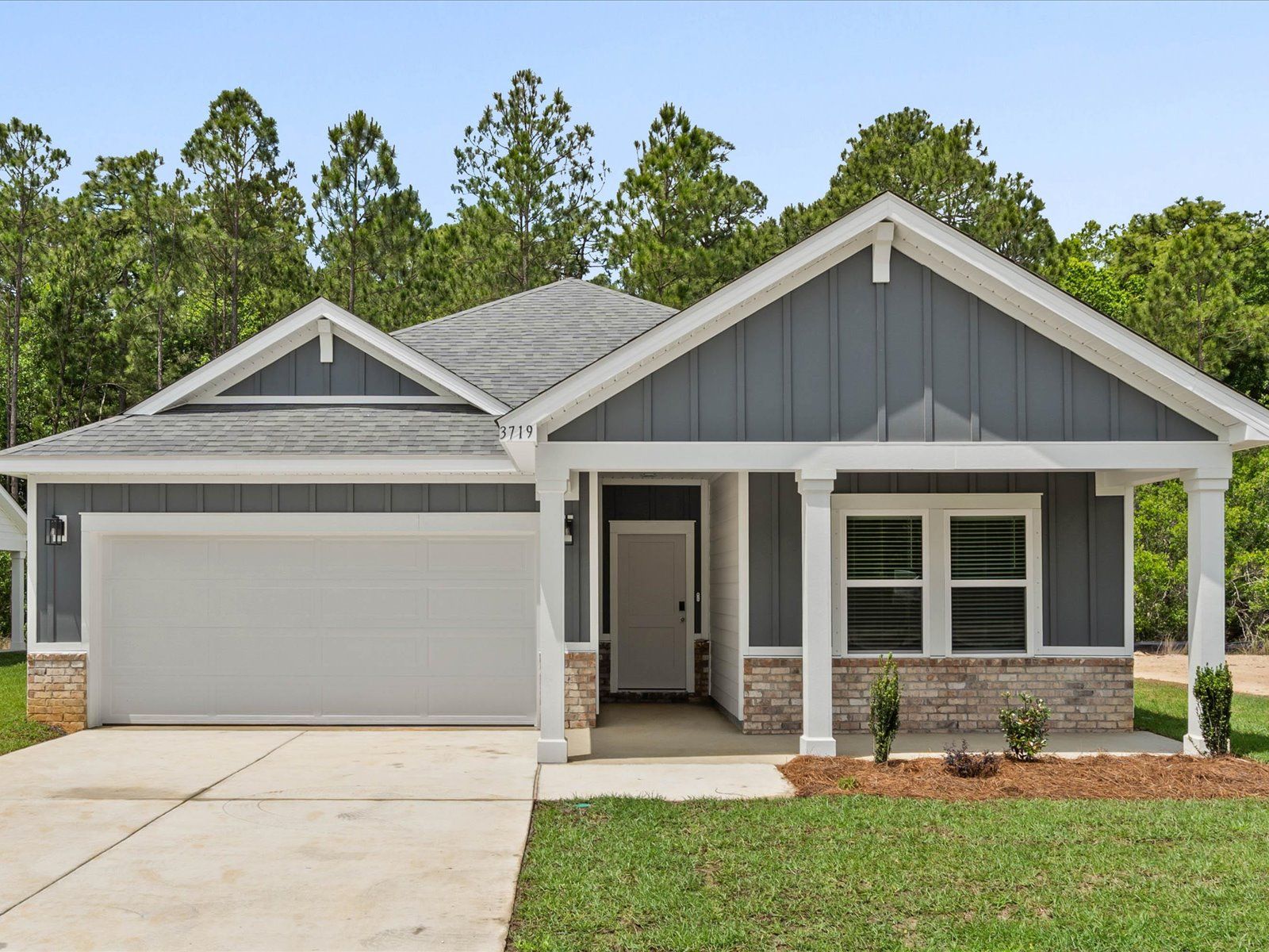 Front exterior of the Chandler floorplan (F Elevation).