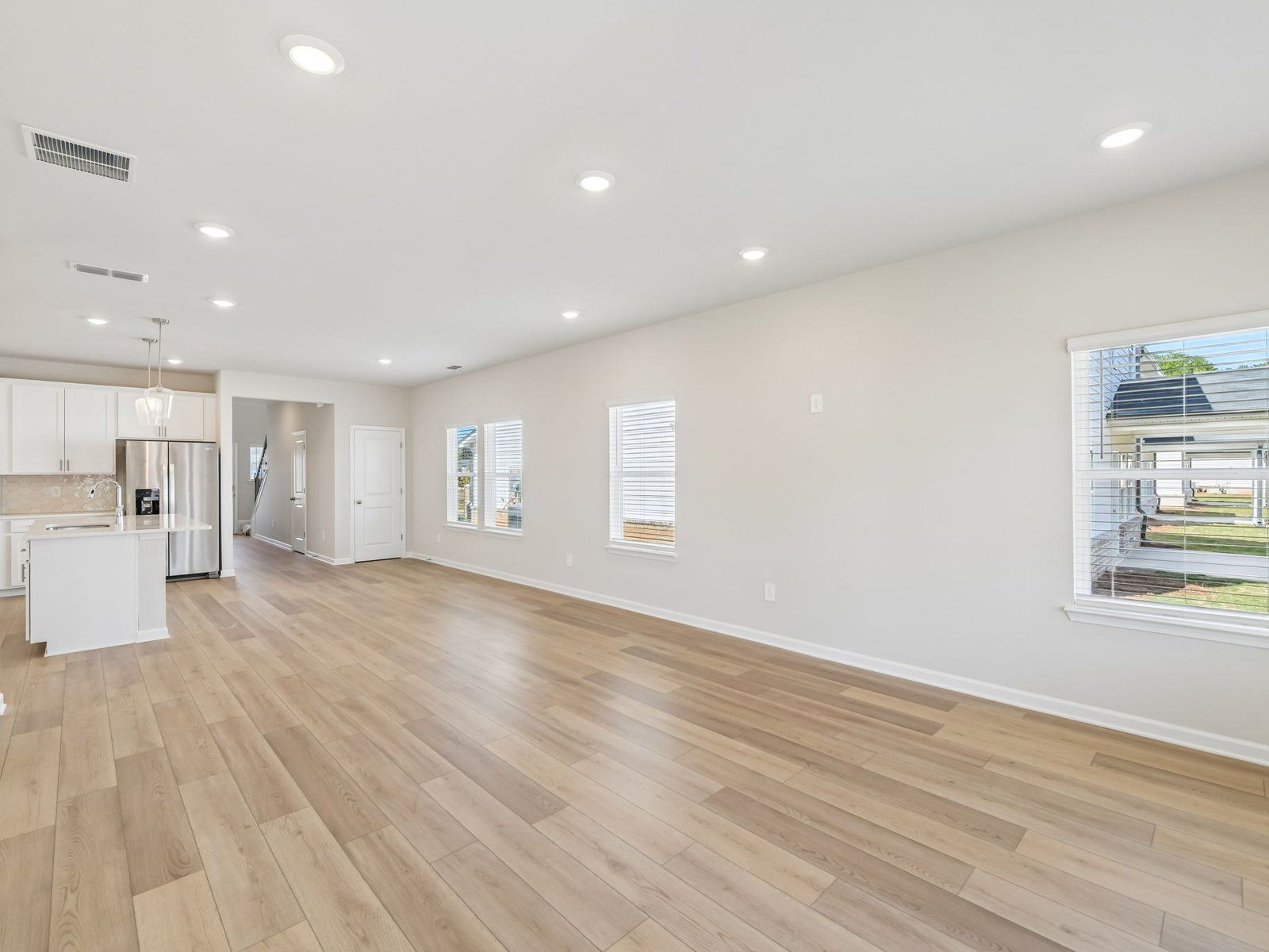 The Sydney floorplan with the Clarity Linen interior package.