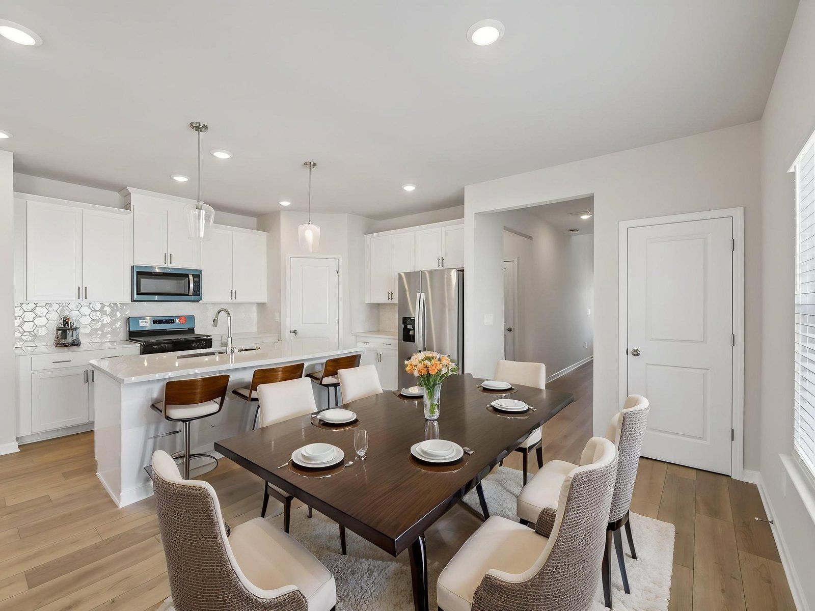 The Sydney floorplan with the Clarity Linen interior package.