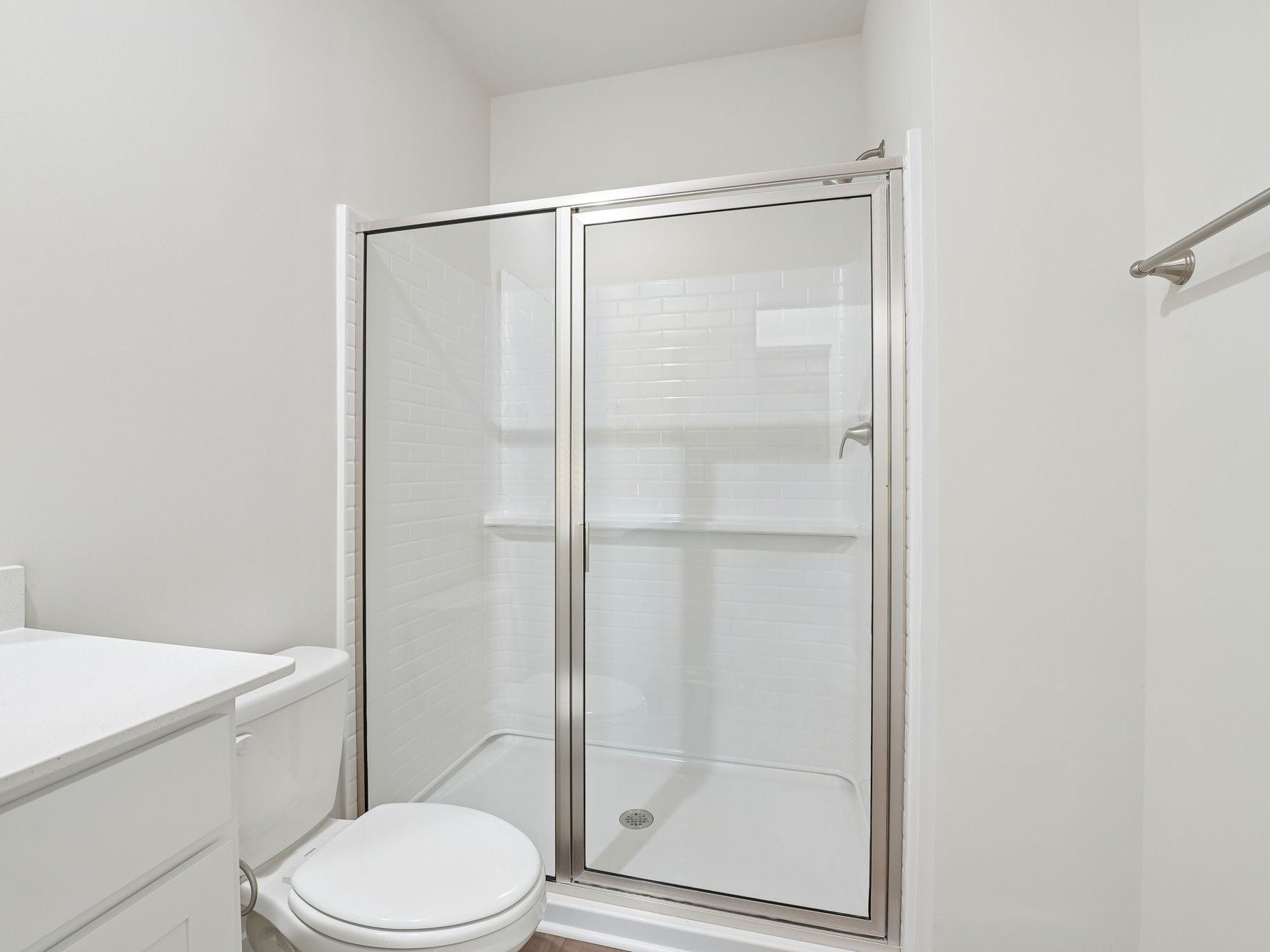 Secondary bathroom in the Roswell floorplan at a Meritage Homes community in Wendell, NC.