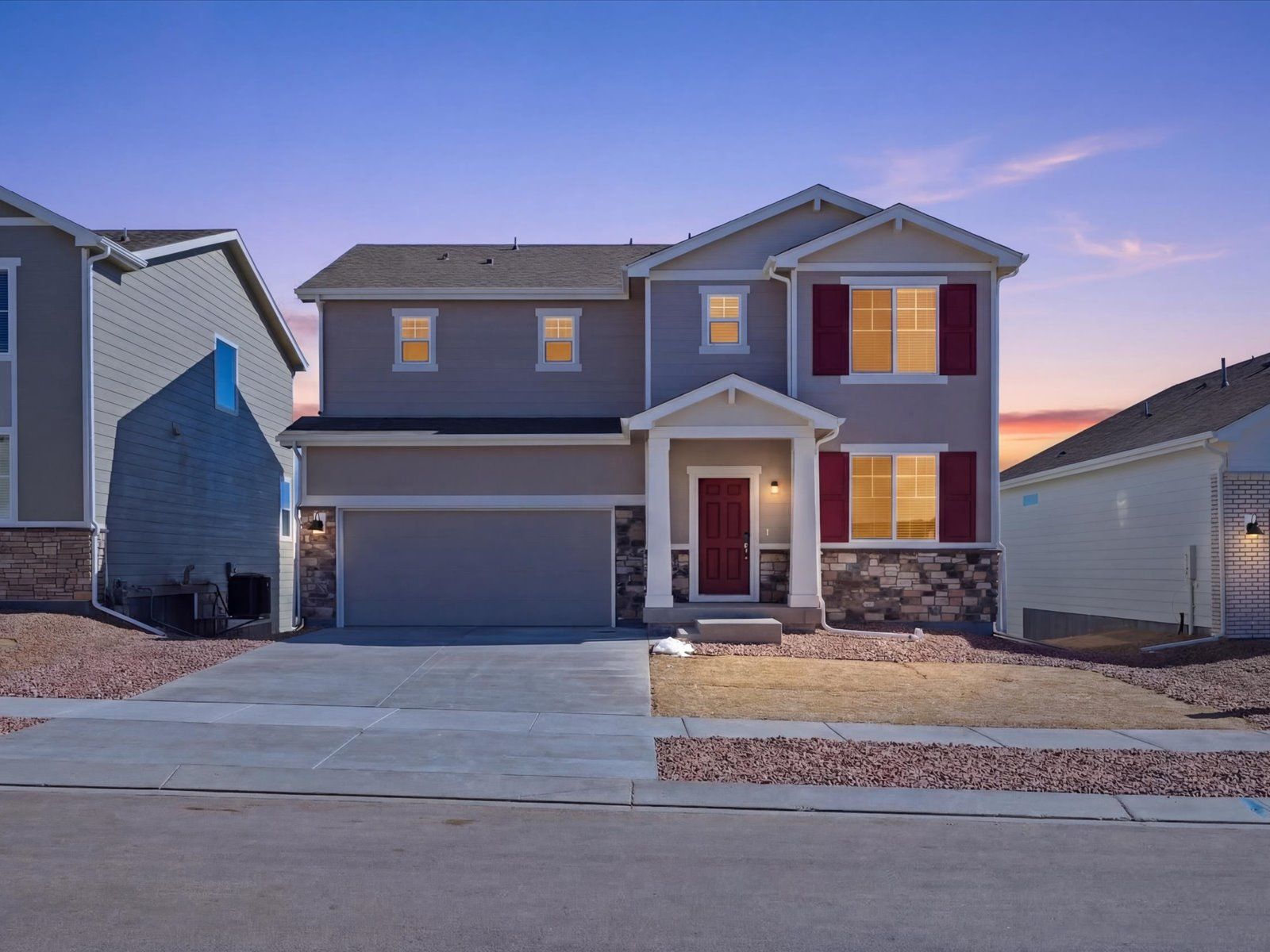 DEN_Meridian-Ranch-50's-LN_Monarch_Facade-Twilight_A_13231-Valley-Peak-Dr