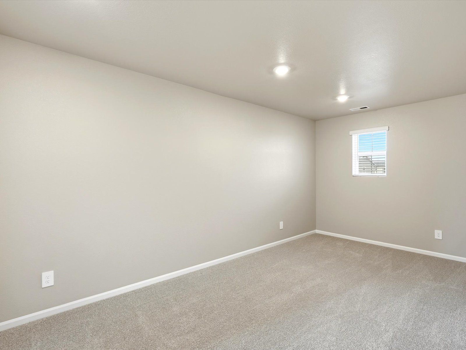 DEN_Revere-40s-Ln_Monarch_Bedroom_B_4664-Rabbitbrush-St