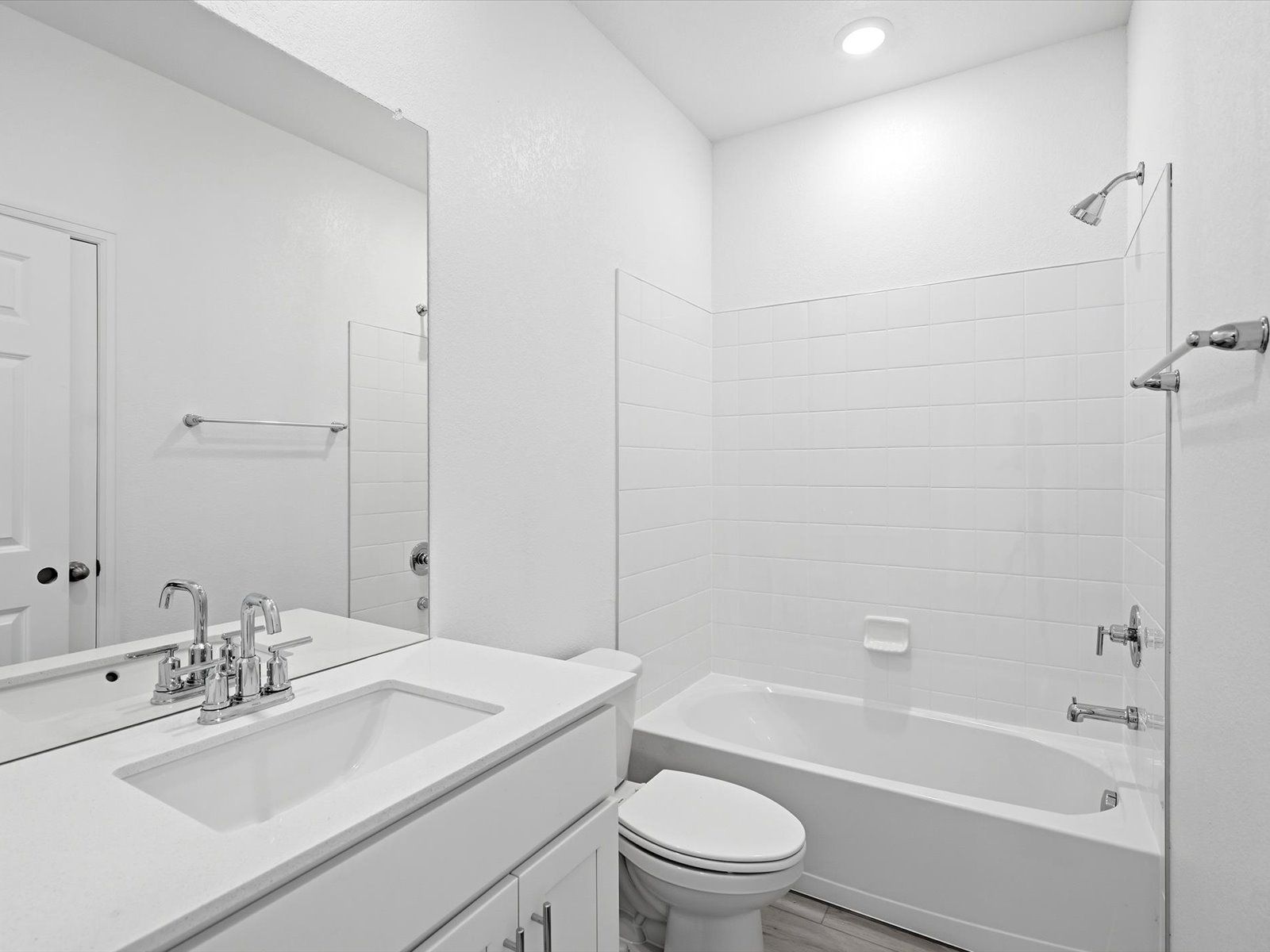 DEN_Meridian-Ranch-50's-LN_Red-Feather_Bathroom_B_13219-Valley-Peak-Dr