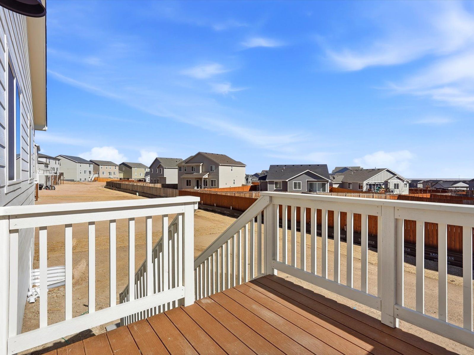 DEN_Meridian-Ranch-50's-LN_Red-Feather_Balcony_B_13219-Valley-Peak-Dr