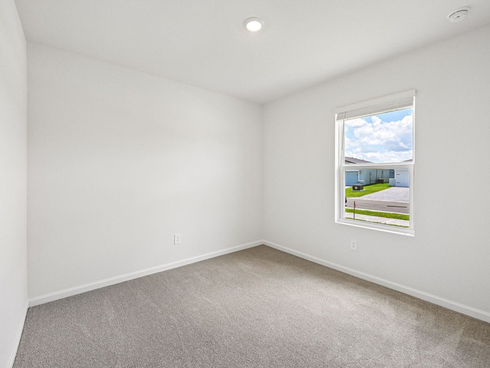 Secondary bedroom