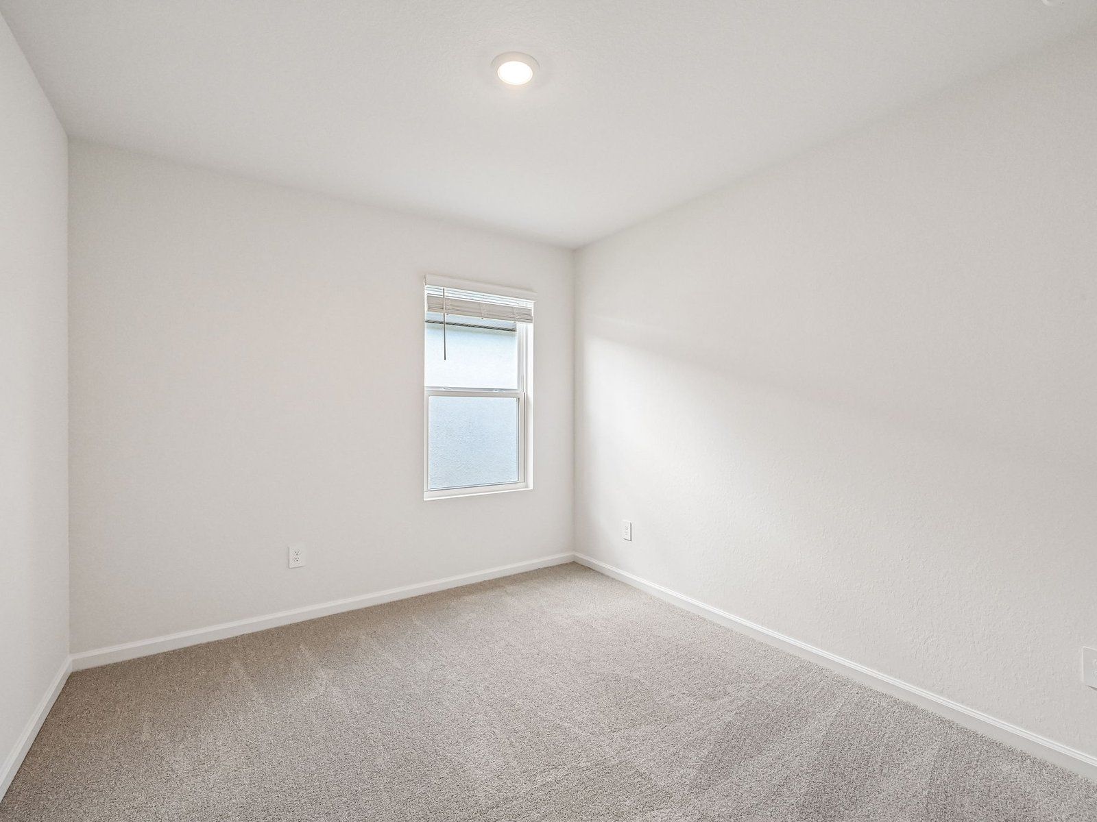 Secondary bedroom