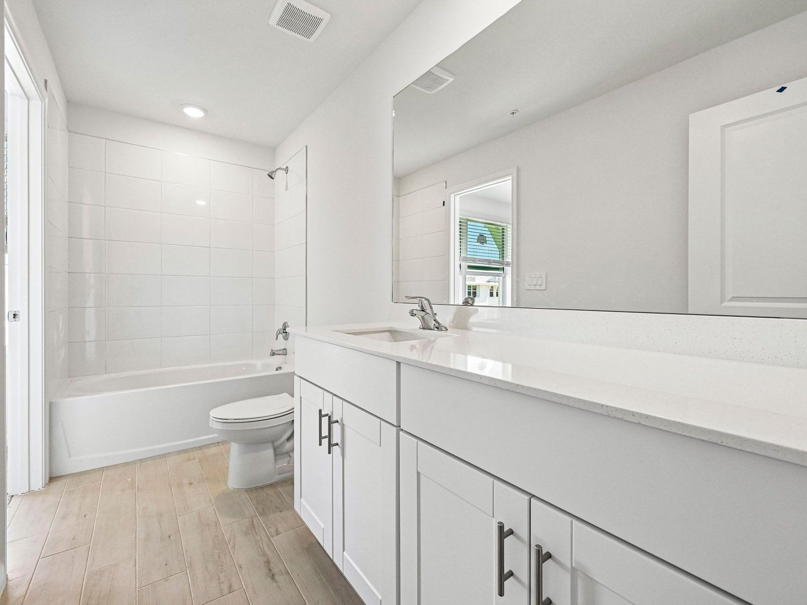 Secondary bathroom
