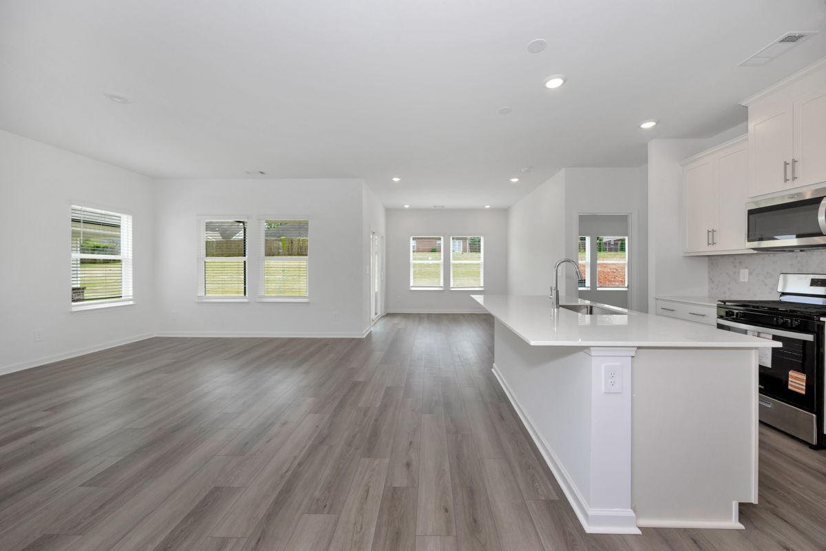 The Chandler floorplan with the Radiant White interior package.