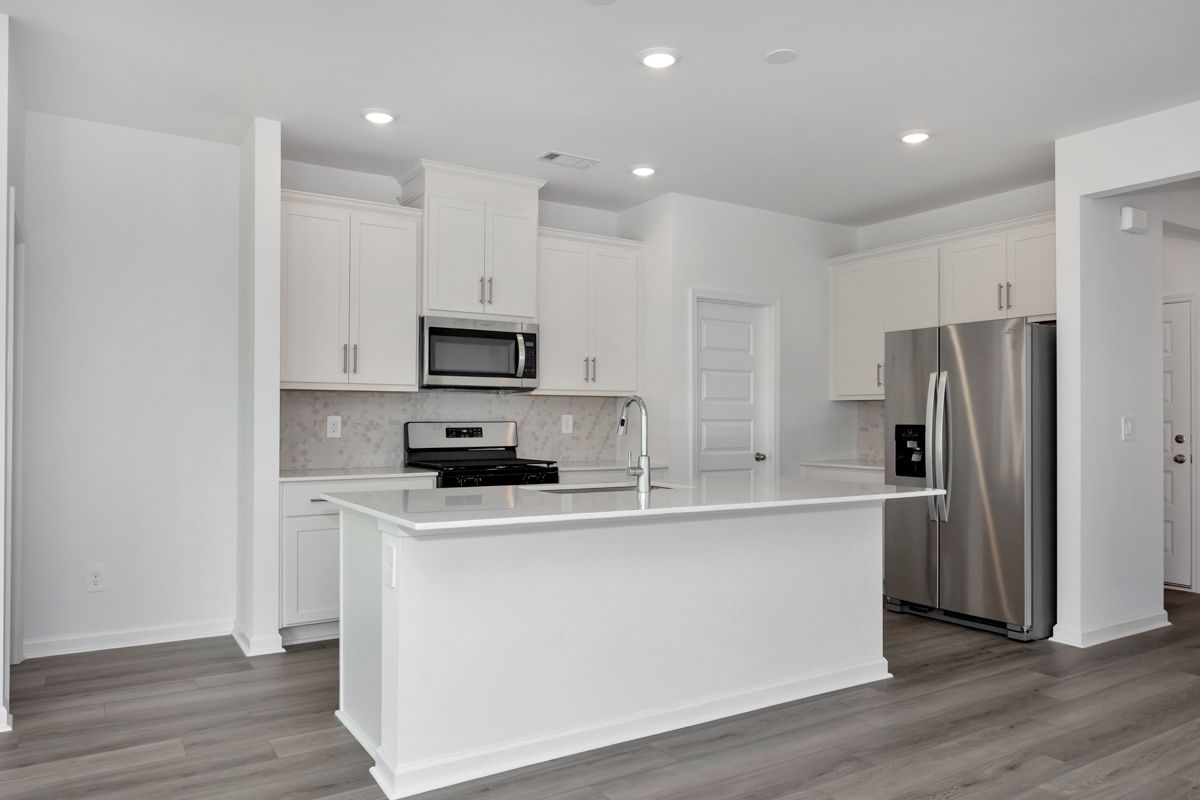 The Chandler floorplan with the Radiant White interior package.