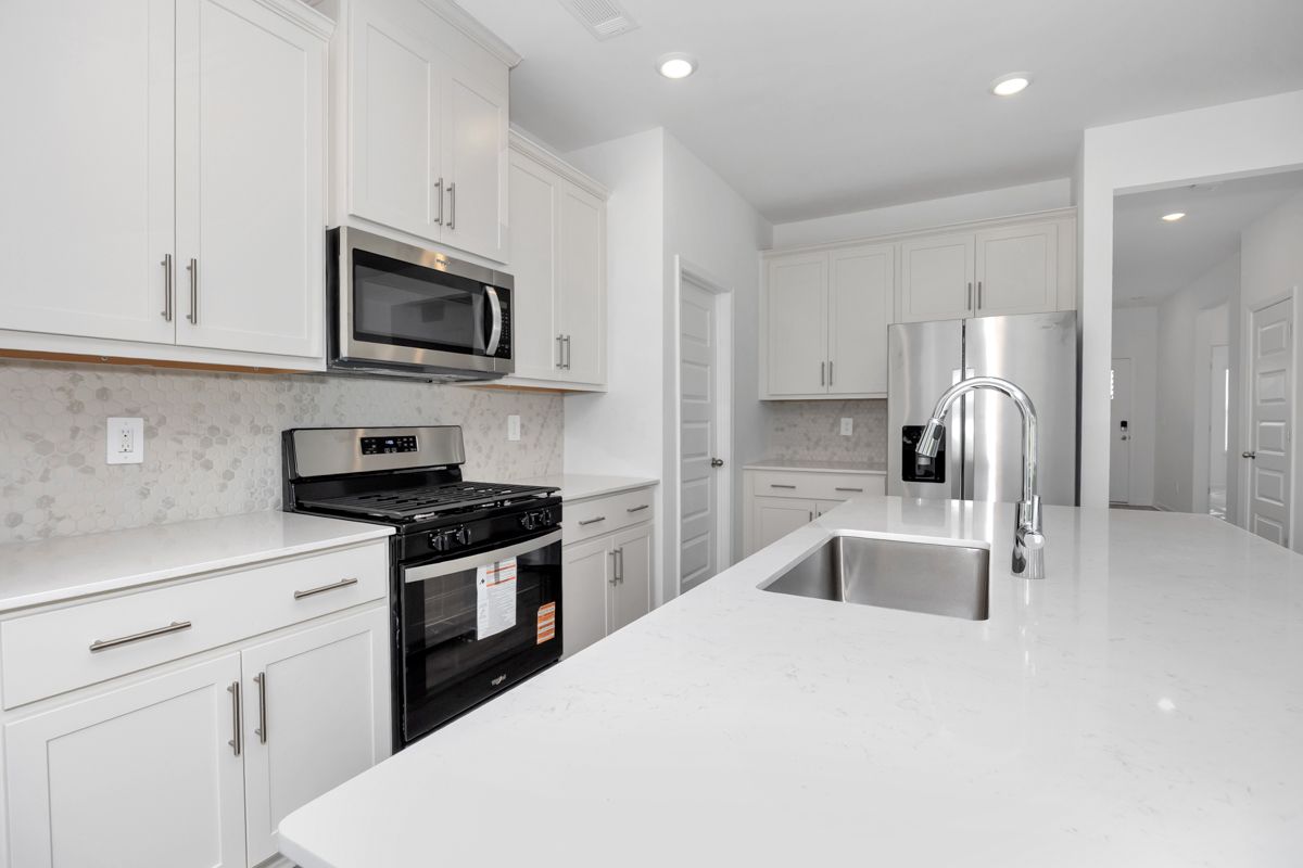 The Chandler floorplan with the Radiant White interior package.