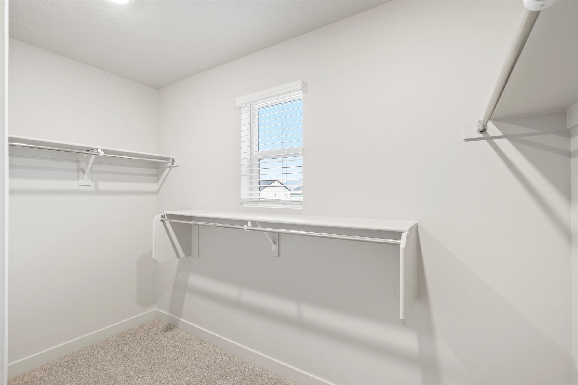 SLC_Pine_#4241_Walk-in-Closet_A_931-N-160-E-Santaquin-UT.jpg
