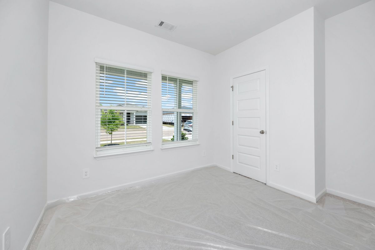 The Newport floorplan with the Finesse White interior package.