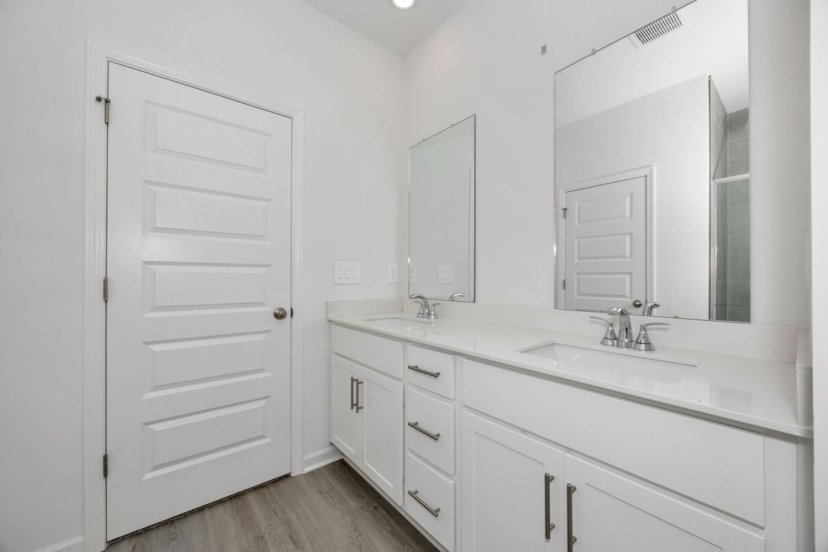 The Newport floorplan with the Finesse White interior package.