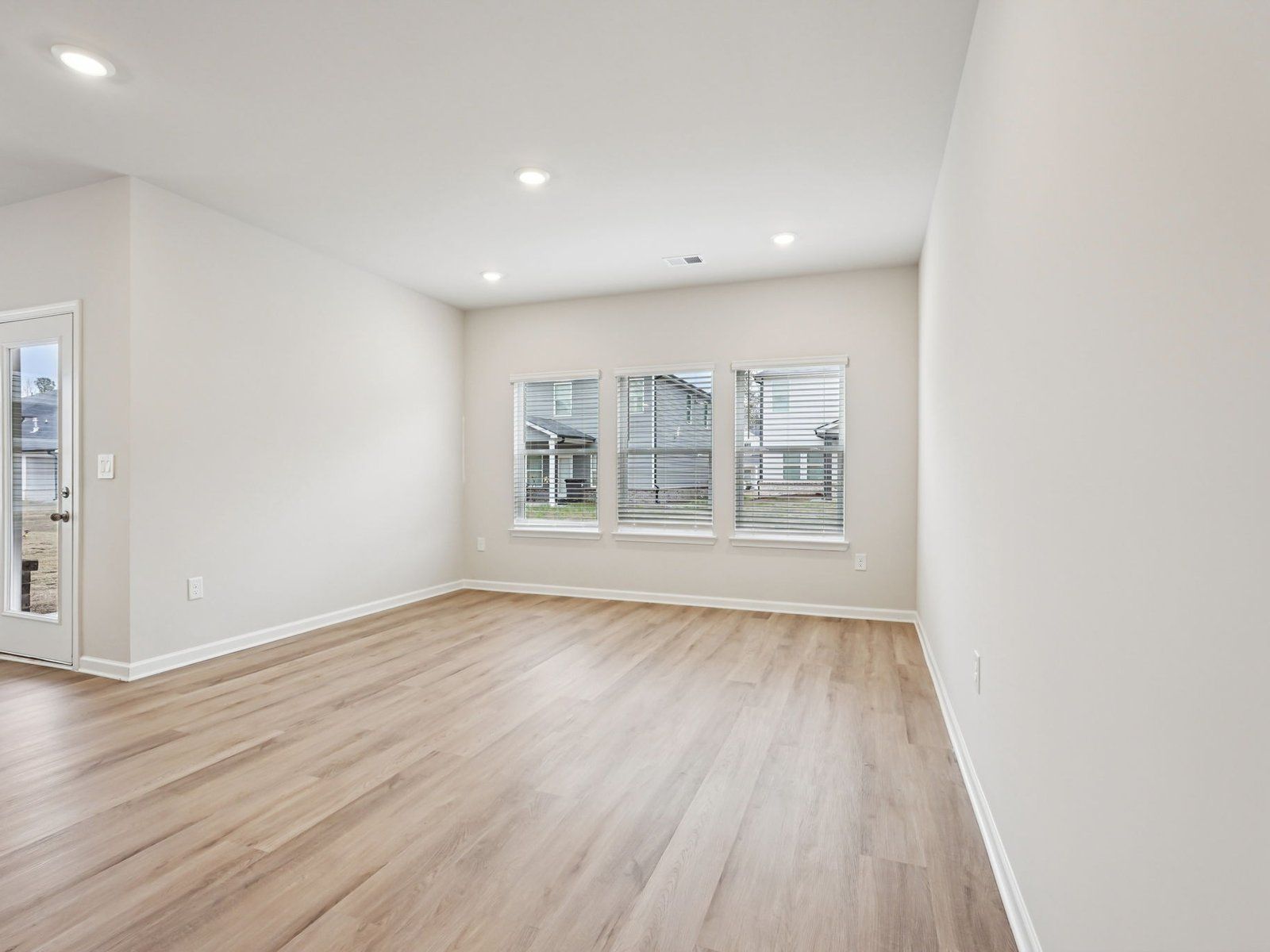 The Gibson floorplan with the Cozy Linen interior package.