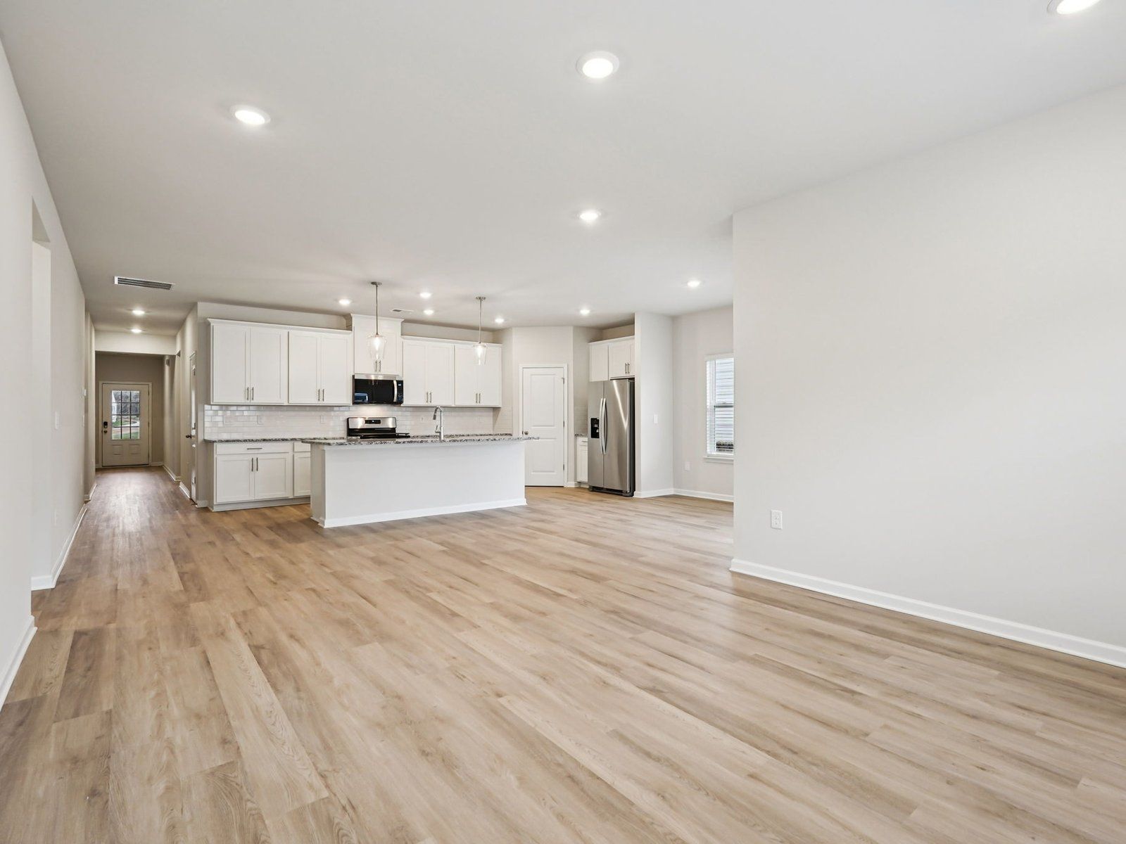 The Gibson floorplan with the Cozy Linen interior package.