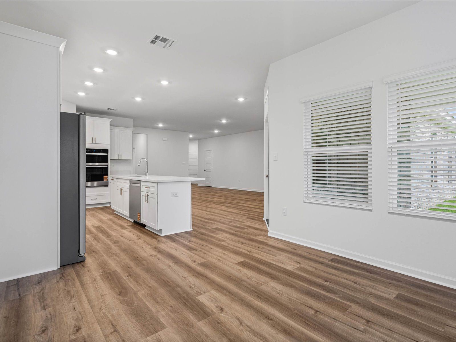 Dining area in the Taylor floorplan at a Meritage Homes community in Gulfport, MS.