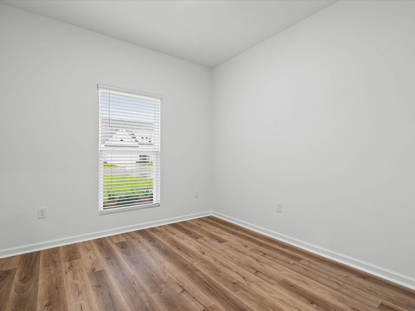 Secondary bedroom in the Taylor floorplan at a Meritage Homes community in Gulfport, MS.