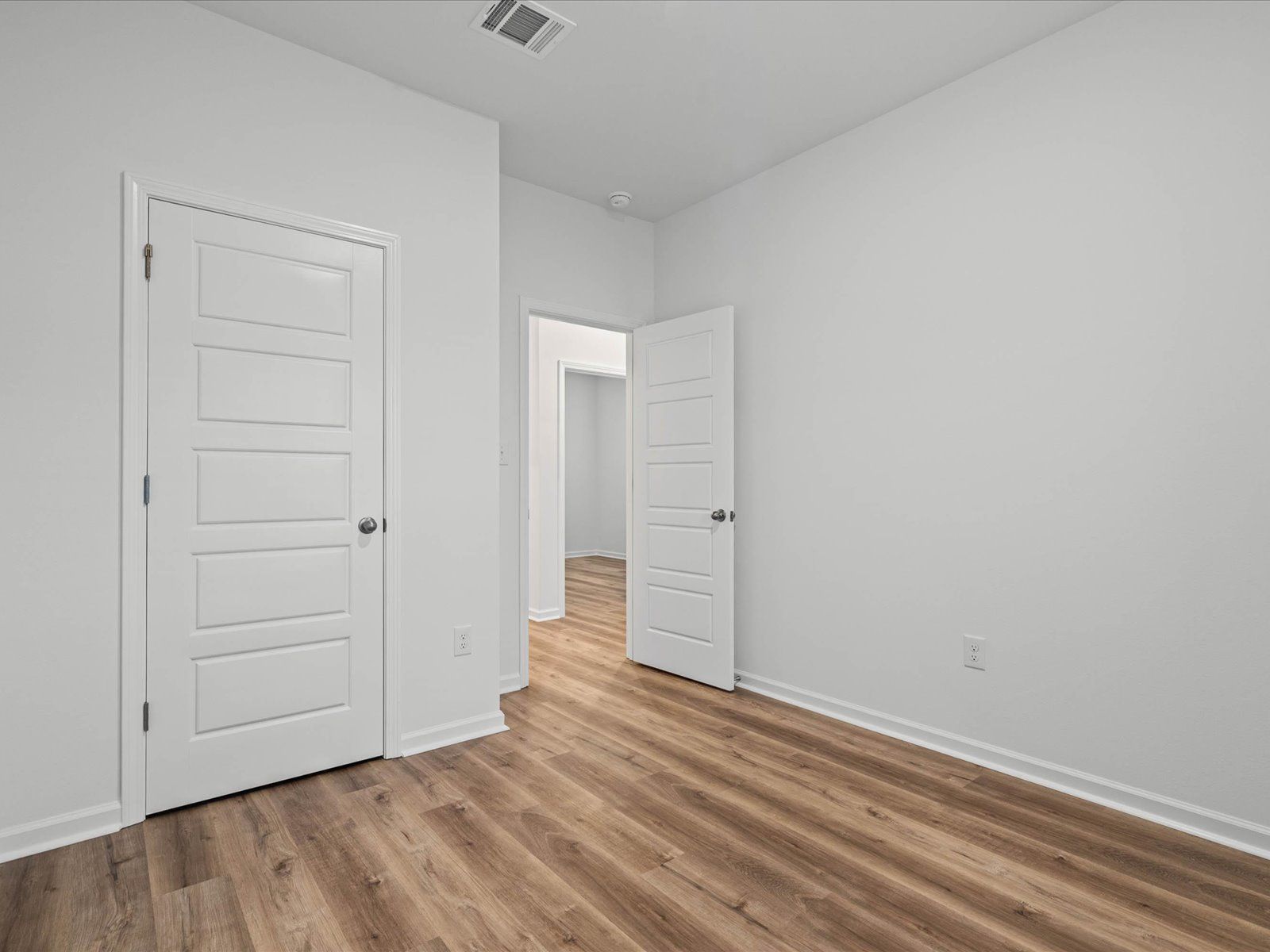 Secondary bedroom in the Taylor floorplan at a Meritage Homes community in Gulfport, MS.