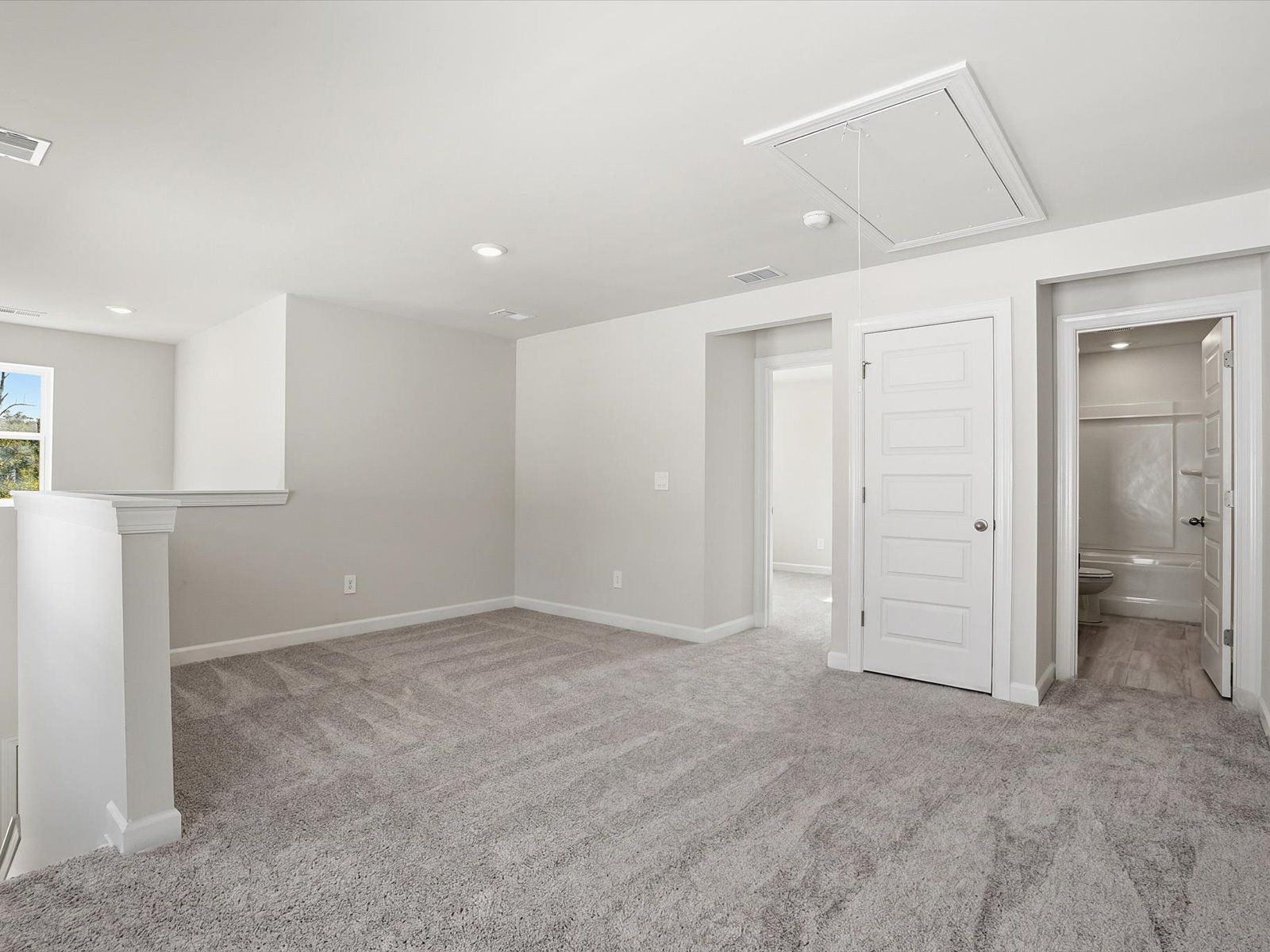 Welcome to the Sydney floorplan at Brayfield Manor - Heritage Collection.
