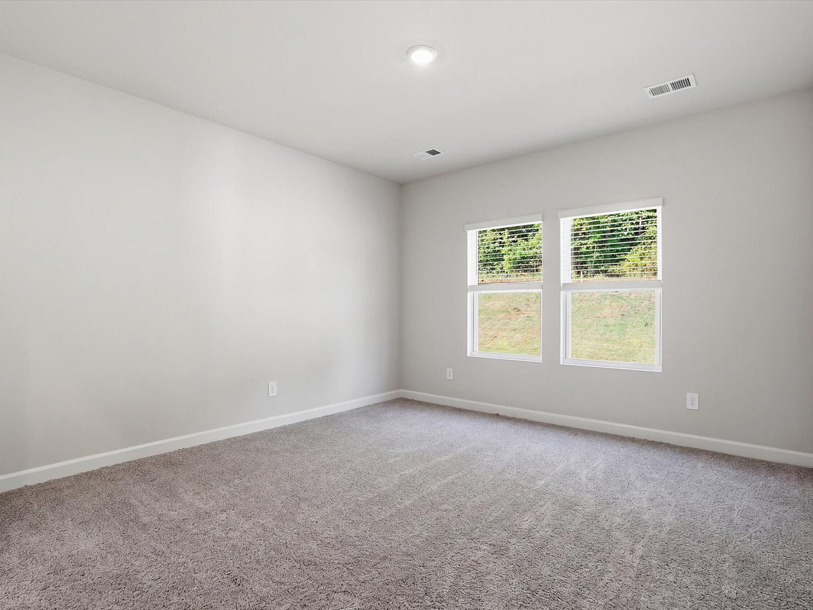 Welcome to the Sydney floorplan at Brayfield Manor - Heritage Collection.
