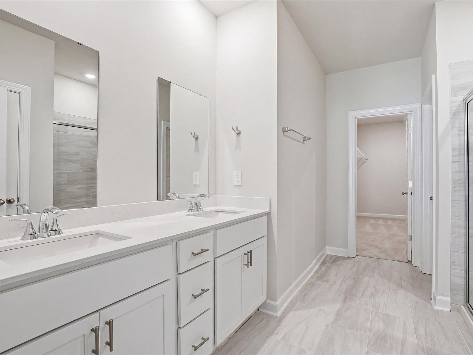 Welcome to the Sydney floorplan at Brayfield Manor - Heritage Collection.
