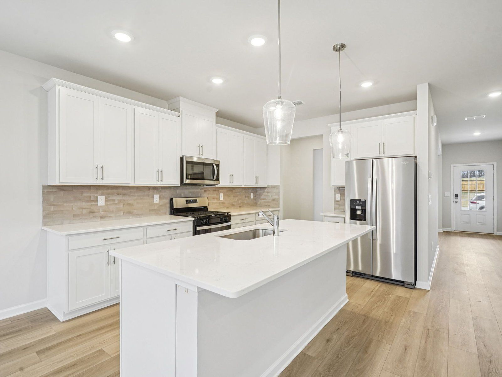 The Johnson floorplan with the Finesse White interior package.