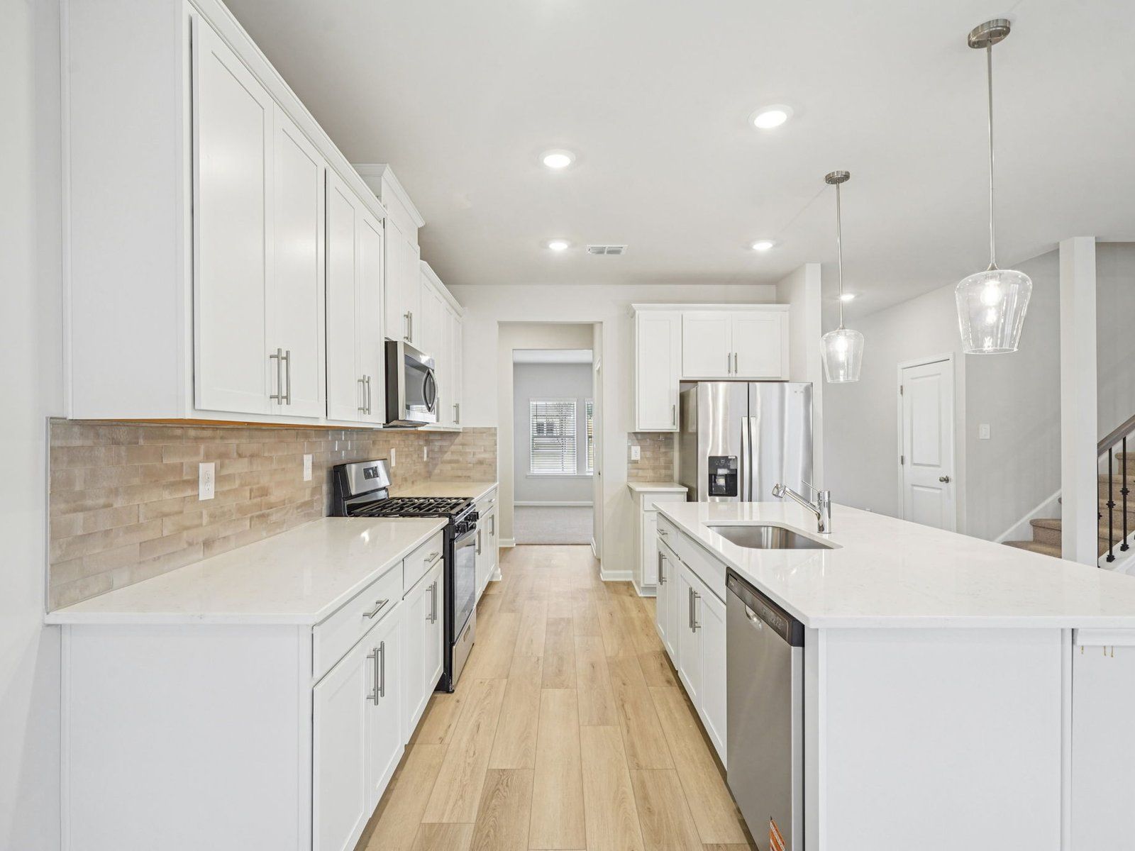 The Johnson floorplan with the Finesse White interior package.