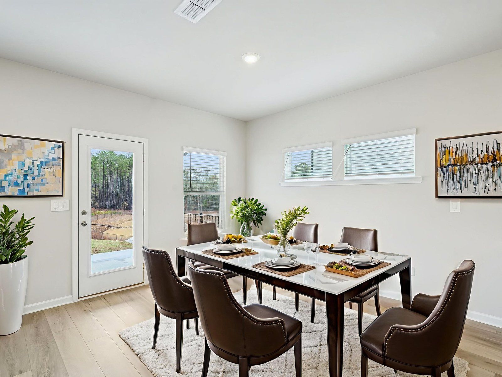 The Johnson floorplan with the Finesse White interior package.