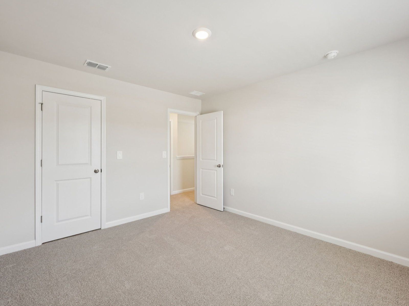 The Johnson floorplan with the Finesse White interior package.