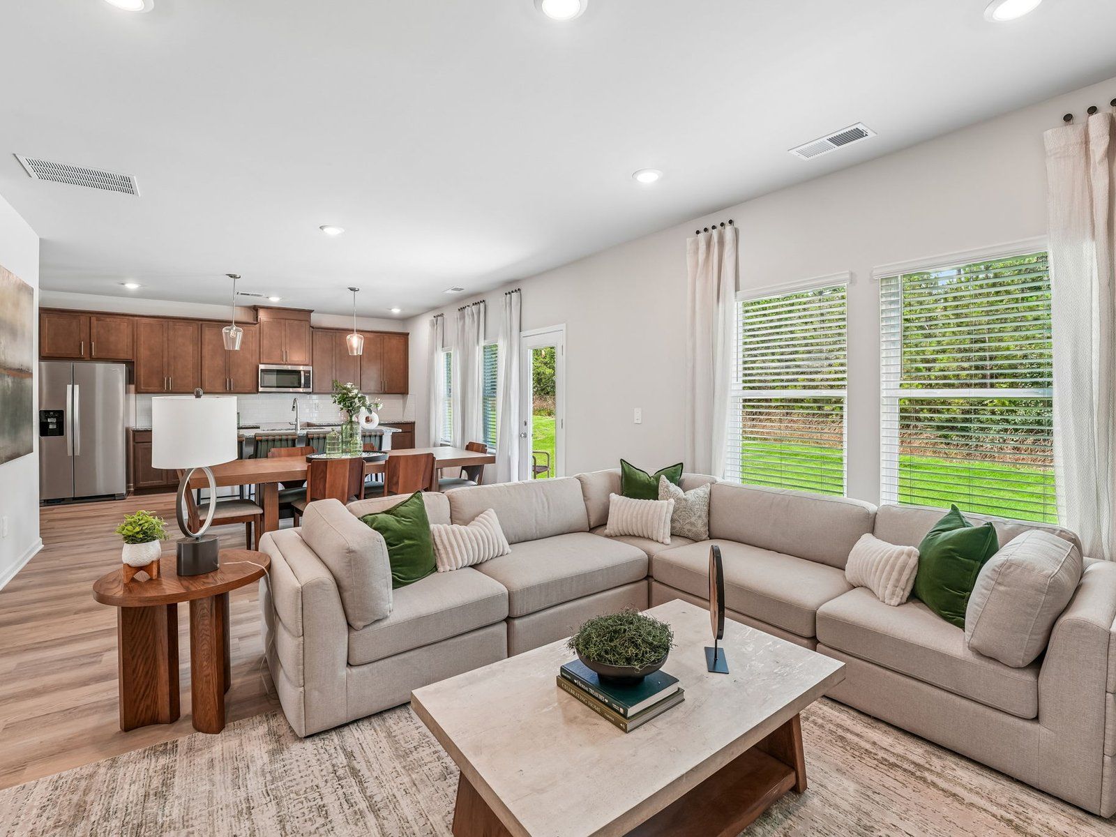 The Lakeland floorplan with the Charm Almond interior package.