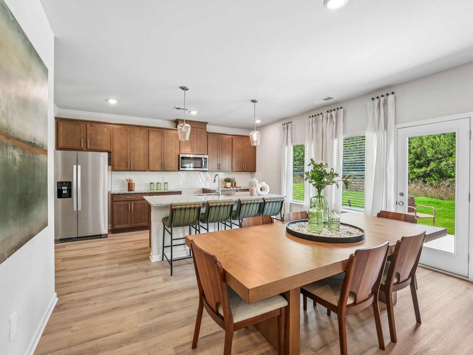 The Lakeland floorplan with the Charm Almond interior package.