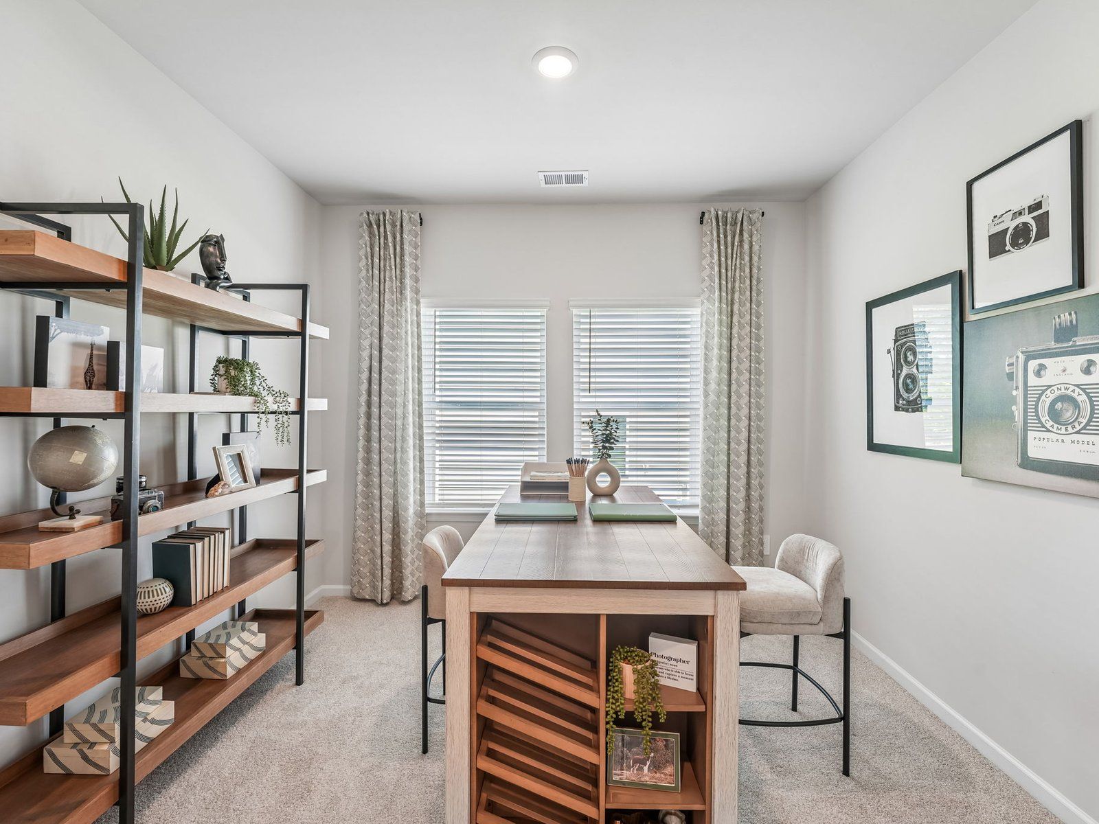 The Lakeland floorplan with the Charm Almond interior package.