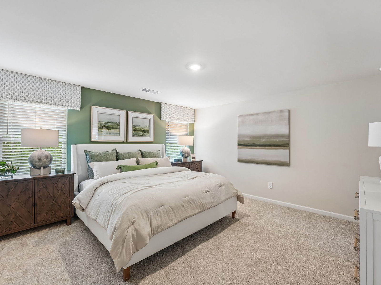 The Lakeland floorplan with the Charm Almond interior package.
