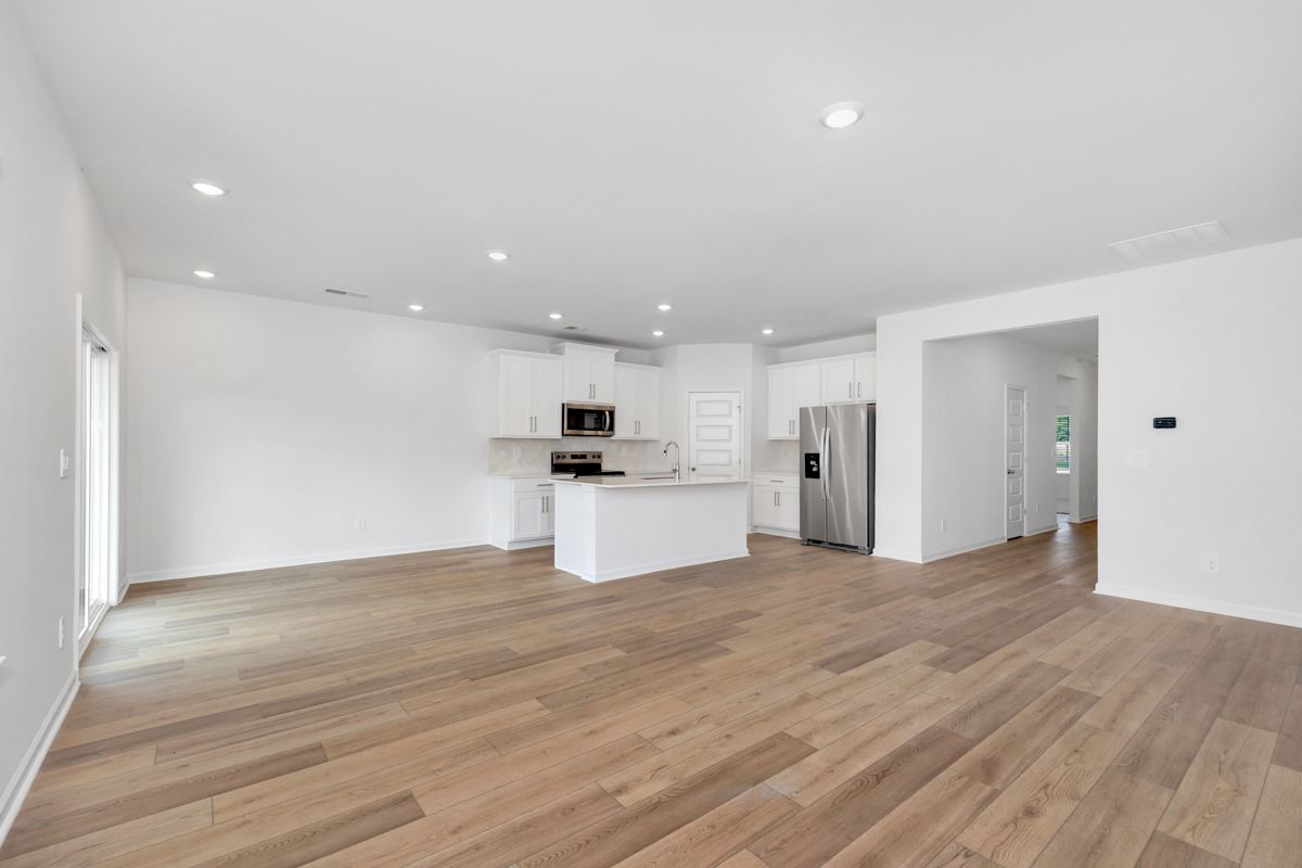 The Buchanan floorplan with the Finesse White interior package.