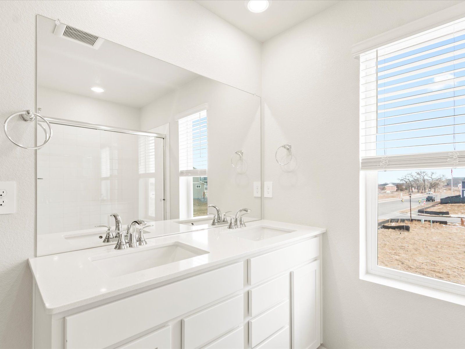 DEN_Westgate_Twin-Peaks_Bathroom_C_2700-73rd-Ave-Ct
