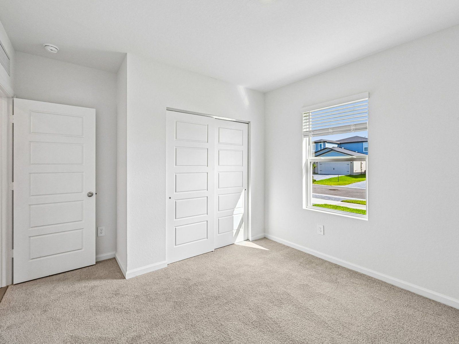 Secondary bedroom