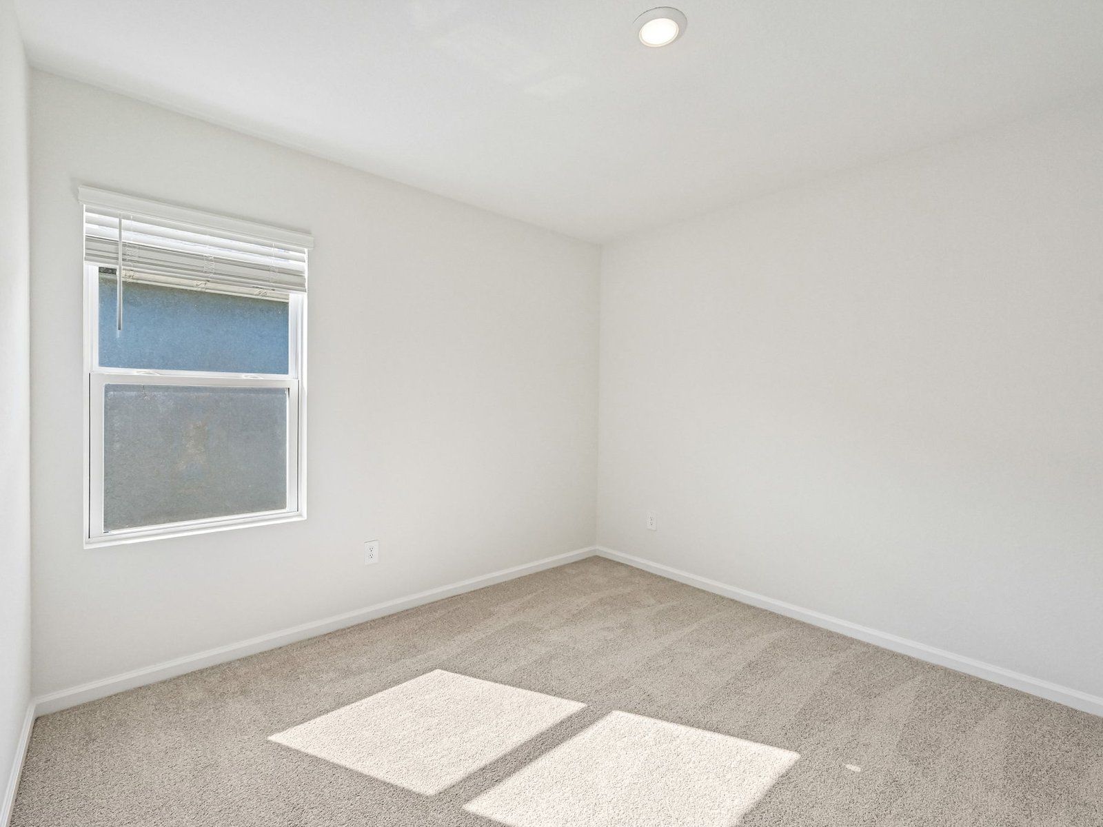 Secondary bedroom