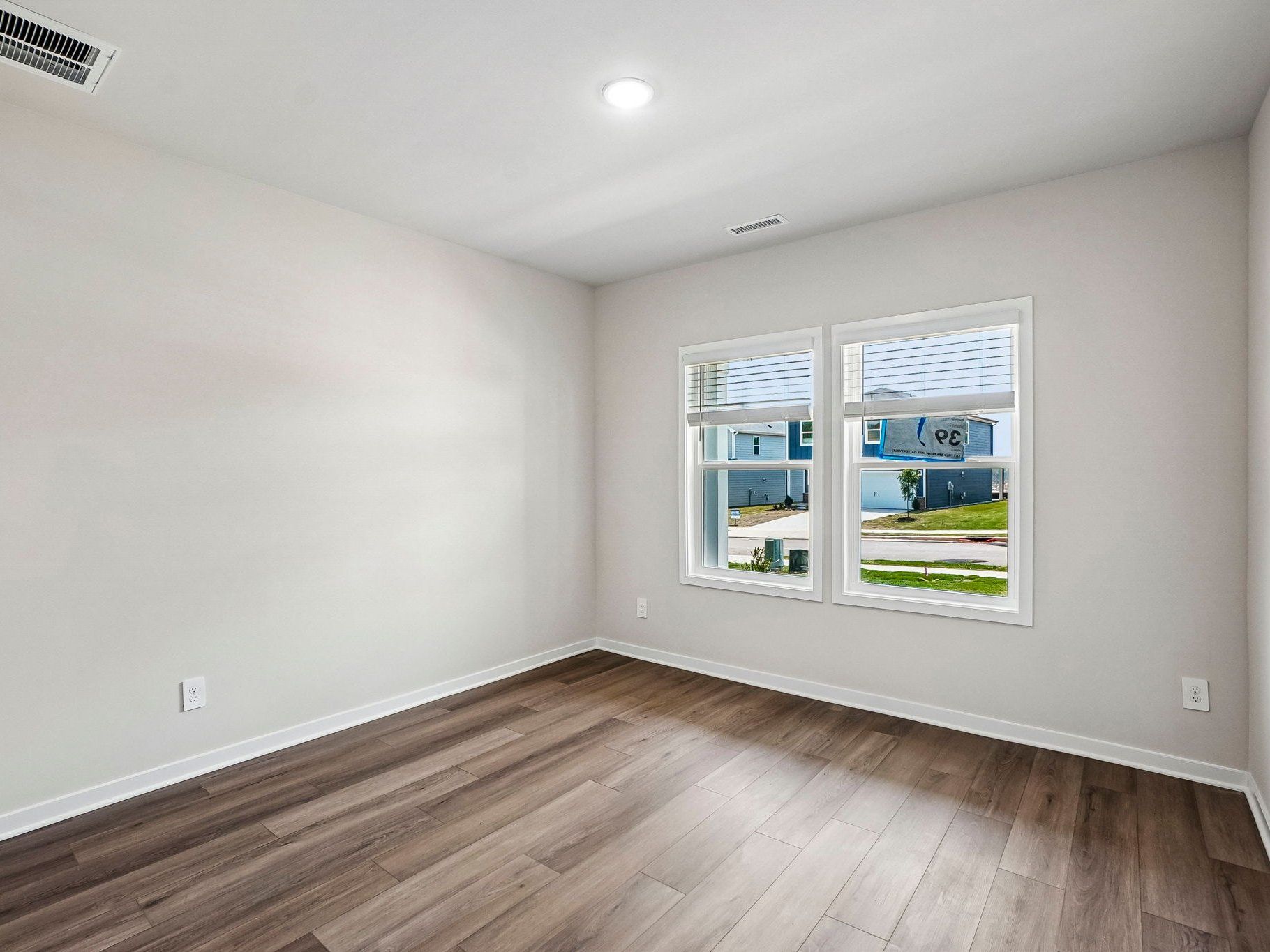 Secondary Bedroom