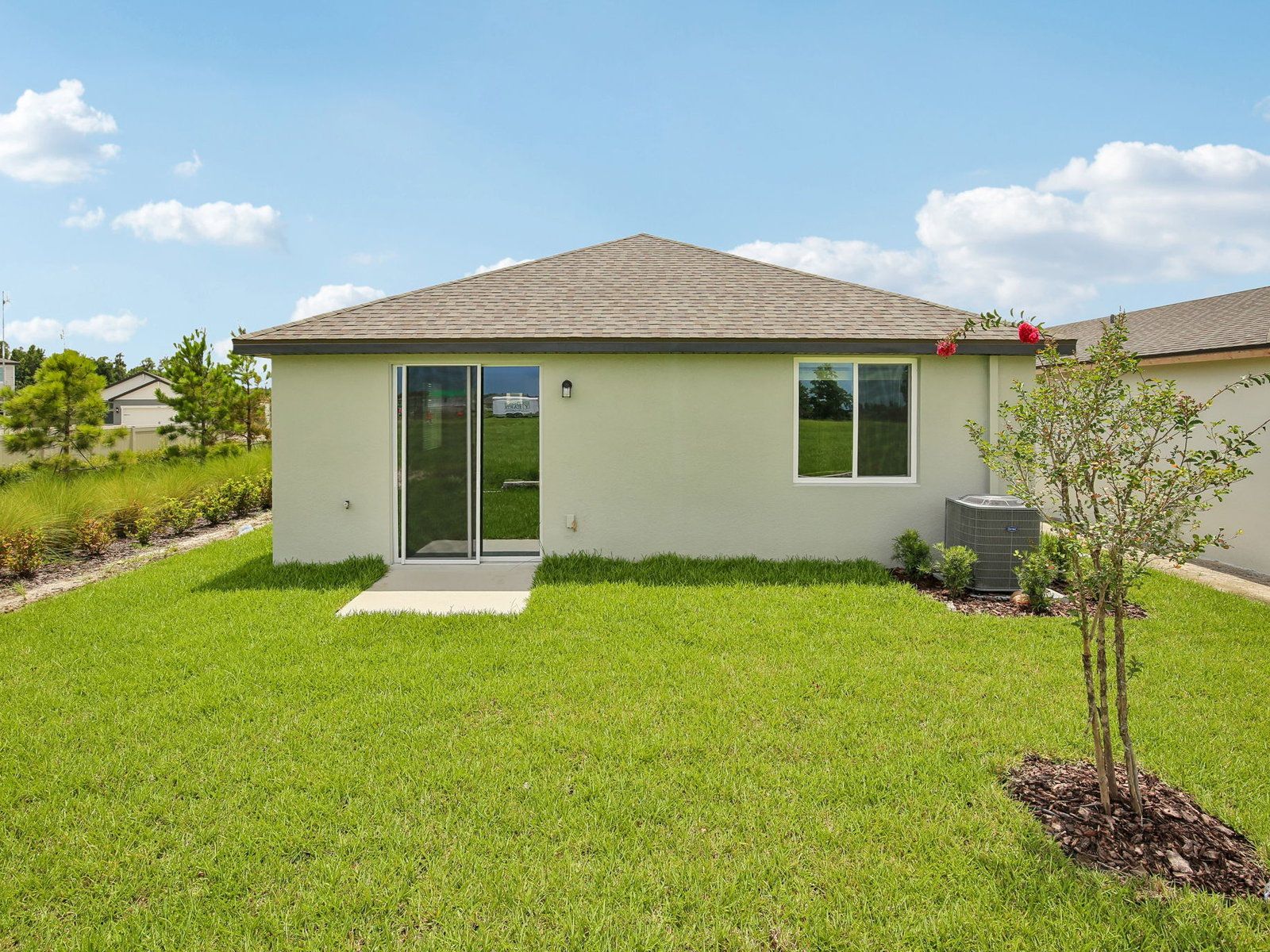 Exterior of 1518 Brekey Way