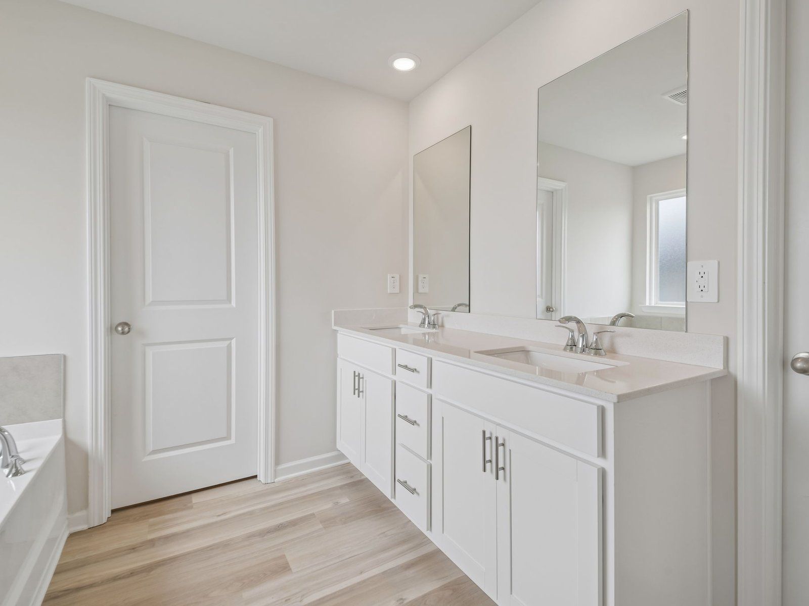 The Charm Linen interior package modeled at Northwoods at Mirror Lake.