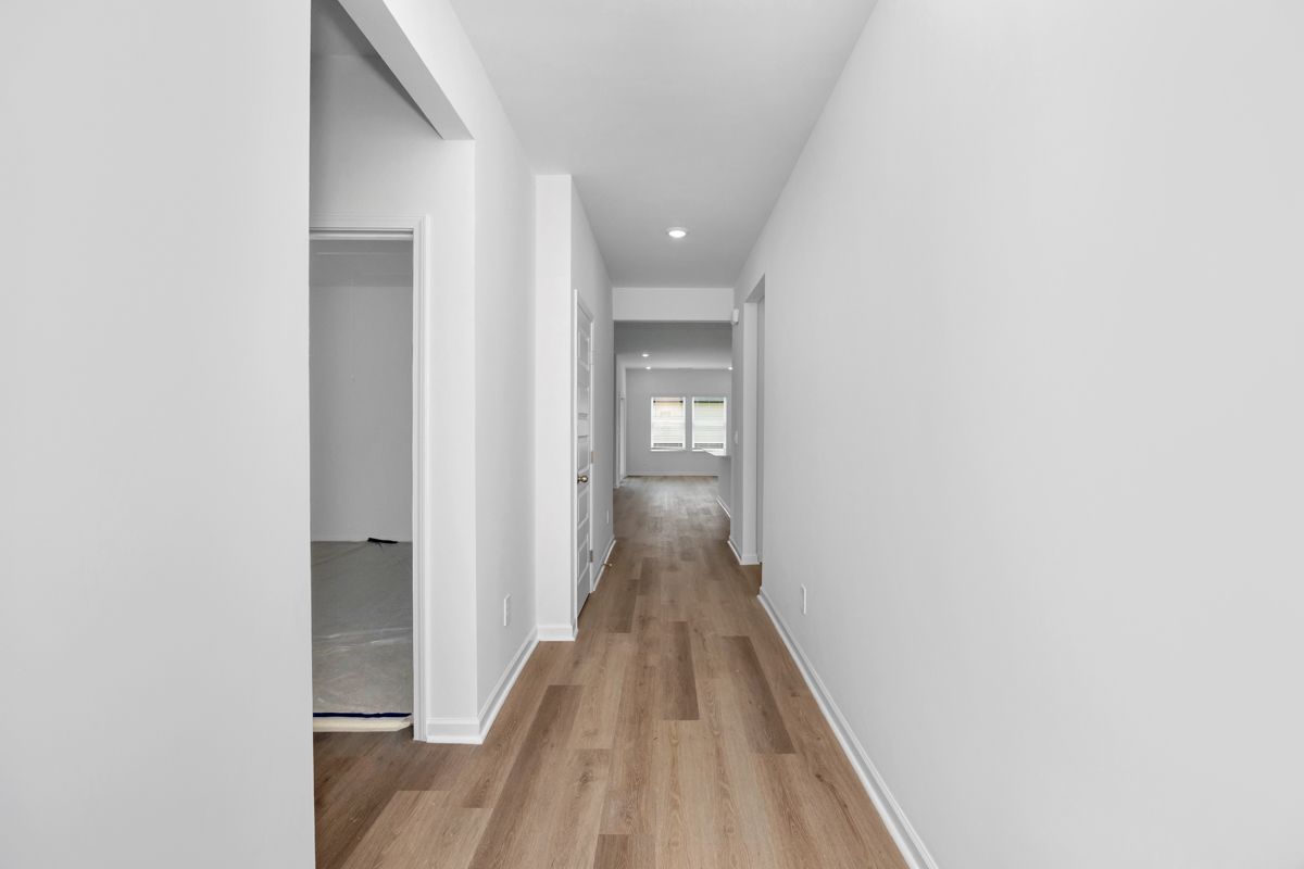 The Chandler floorplan with the Cozy White interior package.