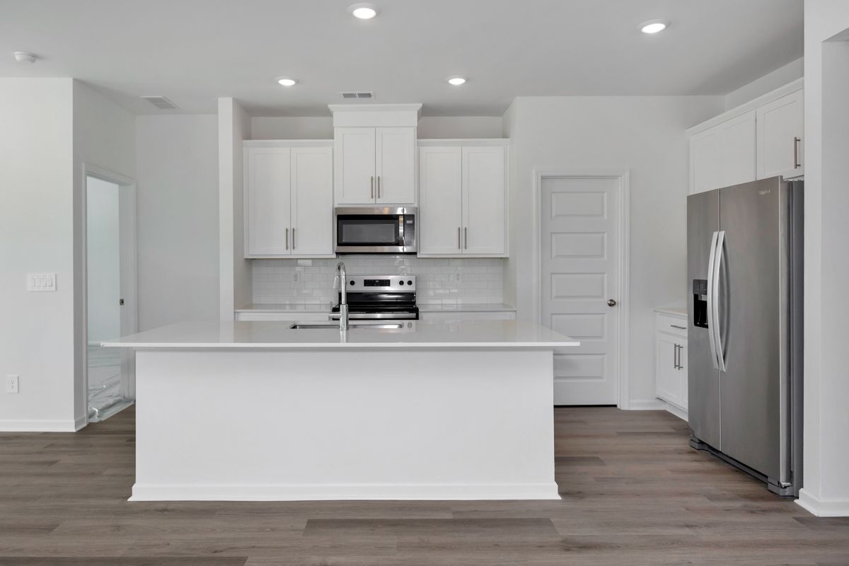 The Chandler floorplan with the Cozy White interior package.